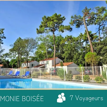 Entre & Pinede Piscine Chauffee - 7 Pers 度假居