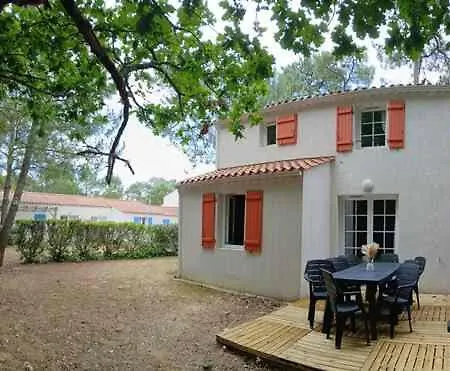 Entre & Pinede Piscine Chauffee - 7 Pers * 滨海隆热维勒