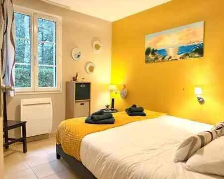 Entre & Pinede Piscine Chauffee - 7 Pers 度假居 滨海隆热维勒